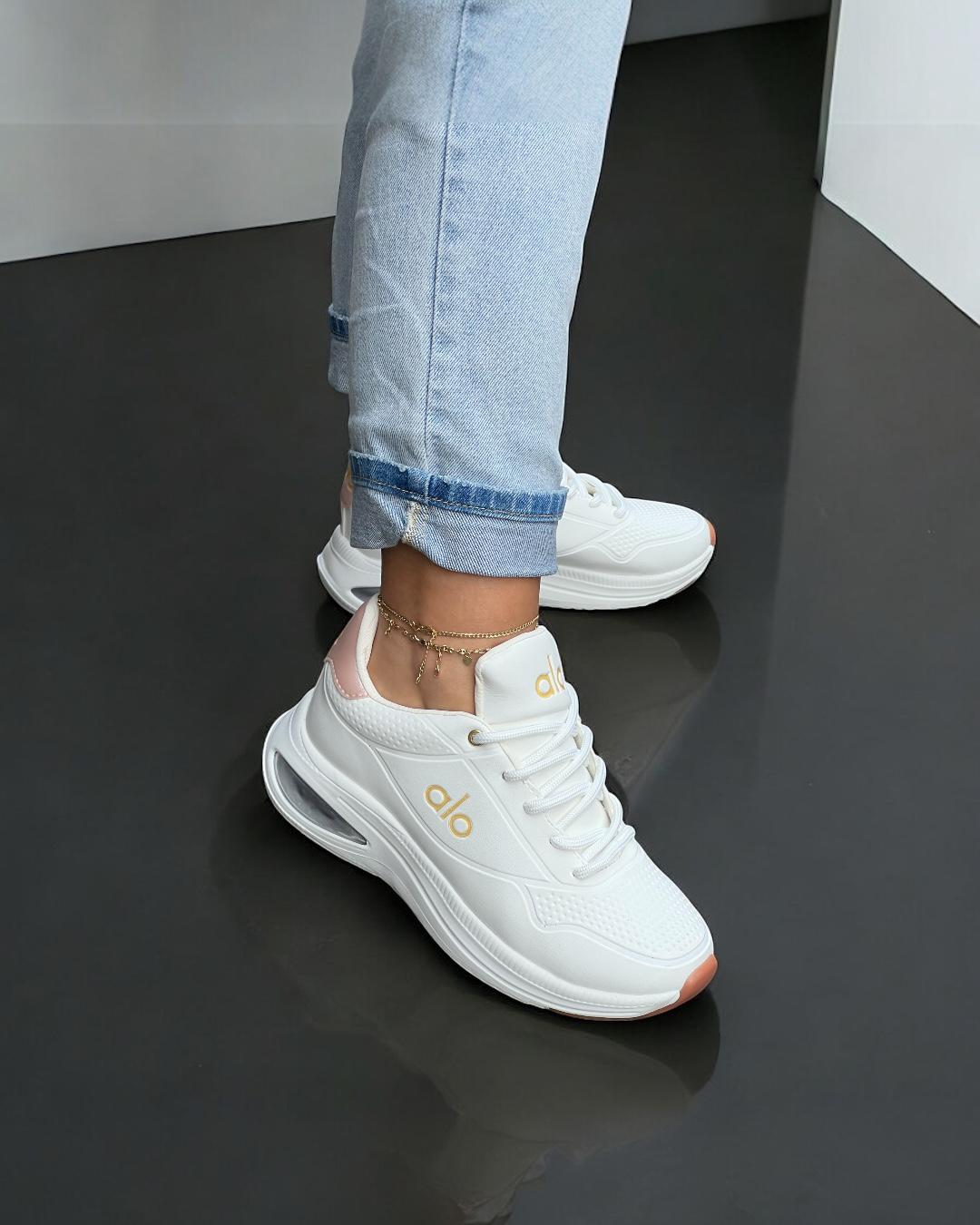 Tenis Alo blanco talco